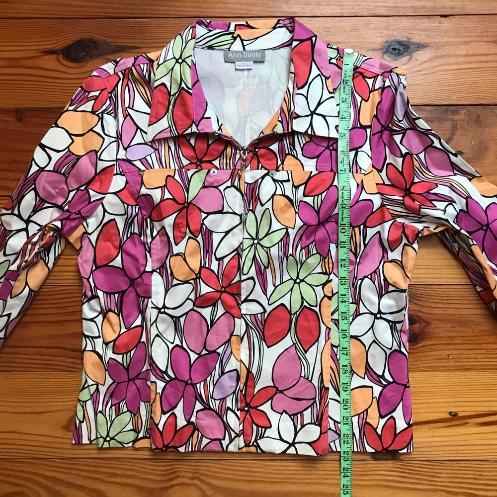 Ann Trinity Floral Zip Up Jacket, EUC, L - Picture 9 of 15